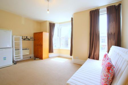 Studio to rent - Photo 3