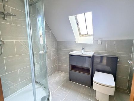 2 bedroom apartment to rent - Photo 3