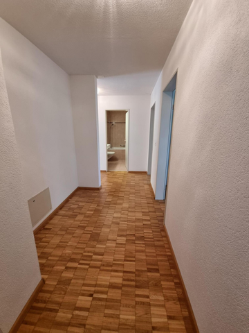 3.5 Zimmer Erdgeschoss Wohnung! Willkommen in Ihrem neuen zu Hause - Photo 3