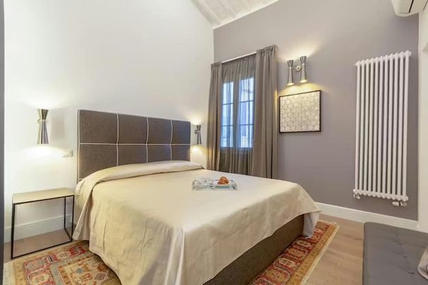 Via Palazzuolo, Florence, Tuscany 50123 - Photo 1