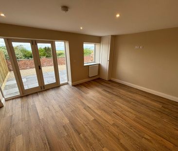 2 bedroom terraced bungalow to rent - Photo 1