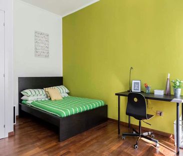 Via Giuseppe Frua, Milan, Lombardy 20146 - Photo 4