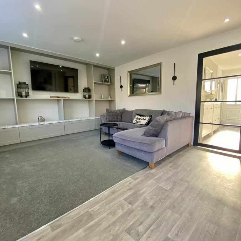 3 bedroom detached bungalow to rent - Photo 1