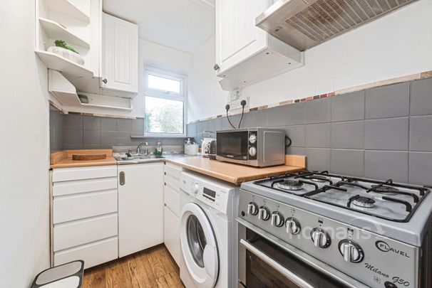 2 bedroom maisonette to rent - Photo 1