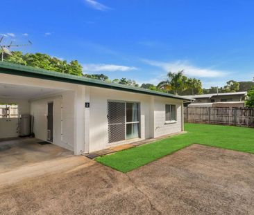 RENOVATED DUPLEX LIVING - Photo 2