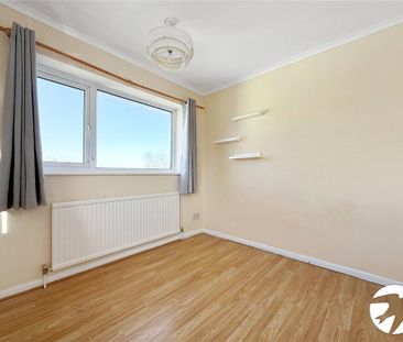 3 bedroom maisonette to rent - Photo 3