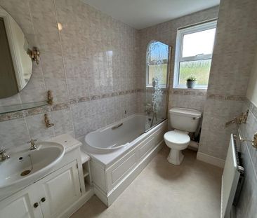 3 bedroom terraced house to rent - Photo 5