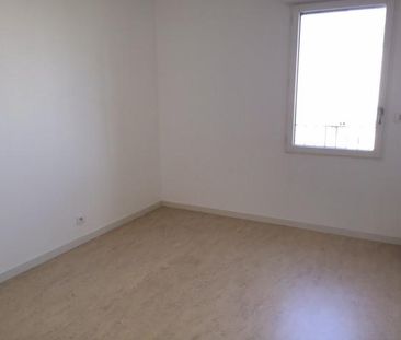 Location Appartement 3 pièces 70m² NANTES 44200 - Photo 3