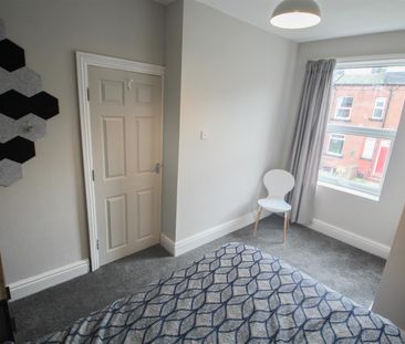 Stanmore Road, Burley, LS4 2RU, Leeds - Photo 2