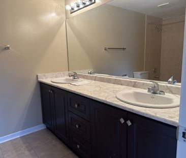For Lease - 17 Protea Gardens, Toronto, Ontario - Photo 2