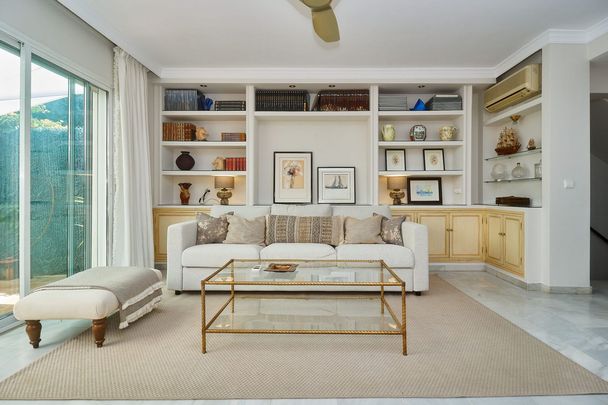 Townhouse · Marbella - Photo 1