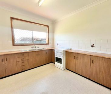 2/8 High Street, Waratah - Photo 6