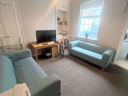 Lovely, friendly and modern shared house, central location Room 2 - Photo 2