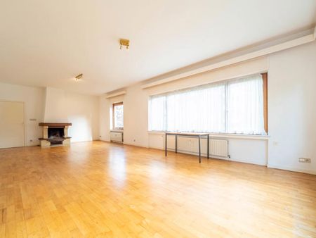 Gelijkvloers appartement te huur in Woluwe-Saint-Pierre - Photo 2