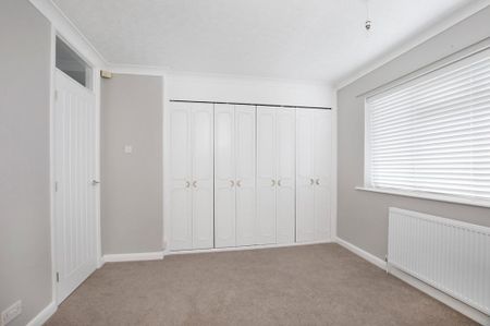 3 bedroom bungalow to rent - Photo 4