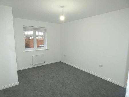 Potters Corner, Forest Town, NG19 - Photo 2