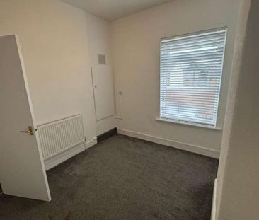 Gladstone Street, WA10 - Photo 3