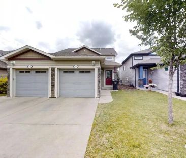 Cozy & Bright One level 3 bed/1bath half duplex home available imme... - Photo 1