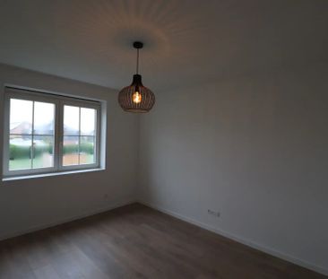 Nieuwbouwwoning met 3 slaapkamers, zolder, tuin en 2 autostaanplaat... - Photo 5
