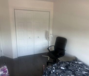 Appartement 4 1/2 avec 2 grandes chambres à louer ou Colocation (ét... - Photo 3