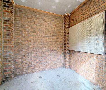 Newly renovated home on large fully fenced block - Photo 6