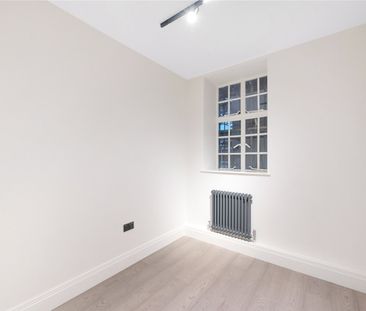 Warwick Gardens, London, W14 flat to rent - Photo 6