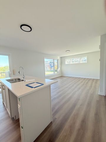 For Lease - 101 Glenroy Gilbert Drive Unit# Unit # 2, Barrhaven, Ontario - Photo 2