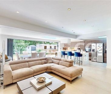 4 bedroom semi-detached house to rent - Photo 1