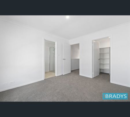 21 Saltbush Parade, Tralee, NSW 2620 - Photo 5