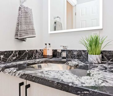 330 McLeod, Centretown, Ottawa, ON - Photo 1
