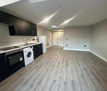 Studio to rent - Photo 4