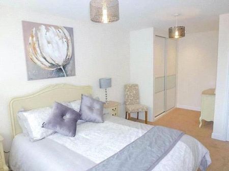 2 bedroom apartment to rent - Photo 5