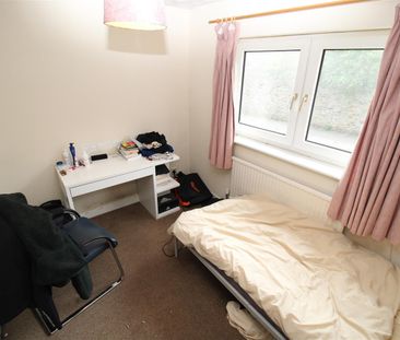 Room For Rent Wood Road, Pontypridd - Photo 2