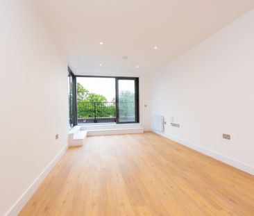 Farnborough Road, Farnborough, Farnborough, GU14 - Photo 4