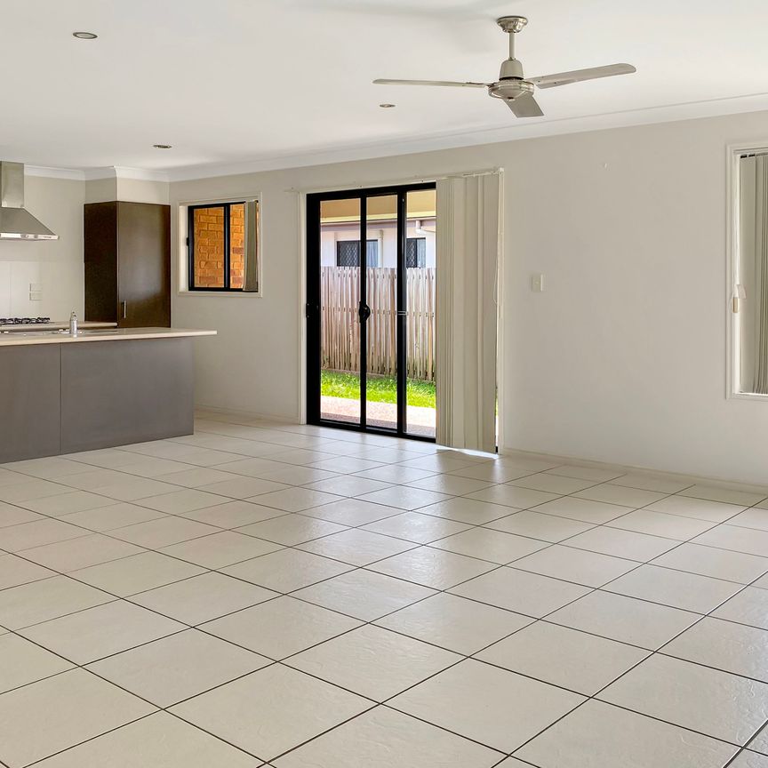 13 Colyton Street, - Photo 1