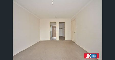 141 Rose Grange Boulevard, Tarneit, Vic 3029 - Photo 2