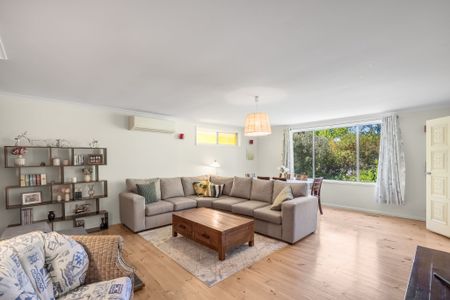 11 Simpson Street, Watson ACT 2602 - House For Rent | Domain - Photo 3