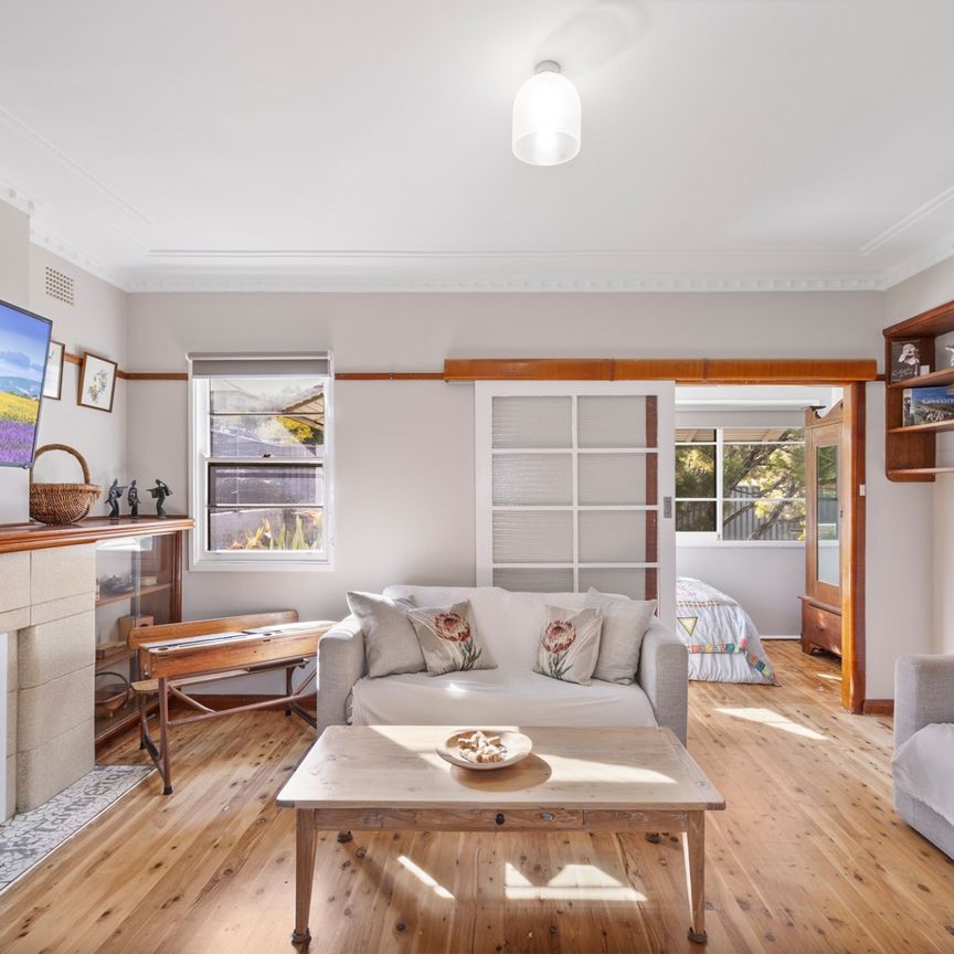 West Tamworth Home - Photo 1