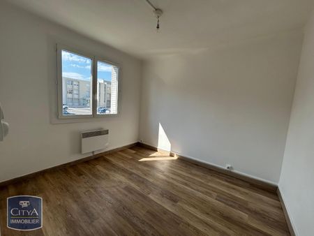 Location Appartement 3 pièces 46m² CARPENTRAS 84200 - Photo 5