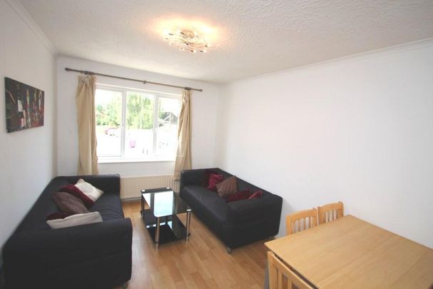 5 bedroom maisonette to rent - Photo 1