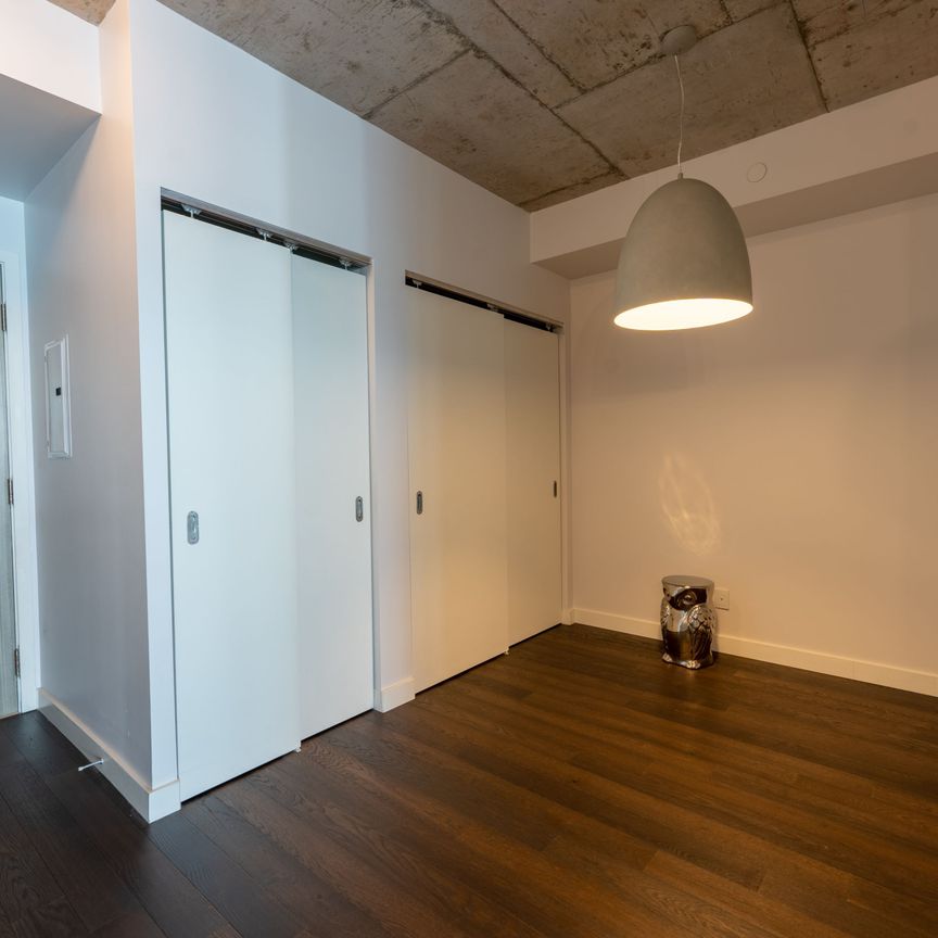 For Lease - 111 Bathurst Street Unit# 1515, Toronto, Ontario - Photo 1