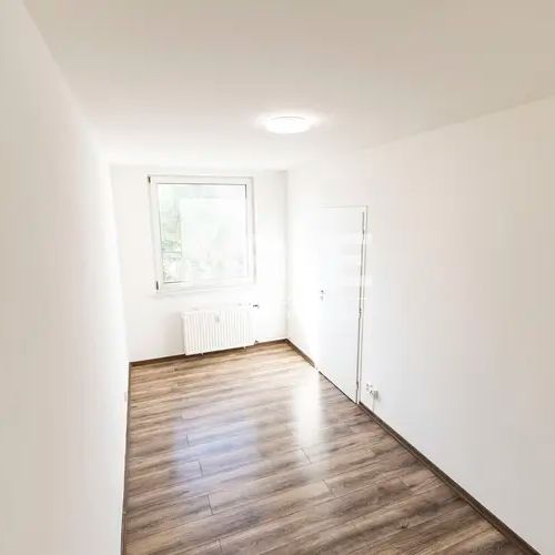 Pronájem bytu 2+1 44 m - Fotografie 1