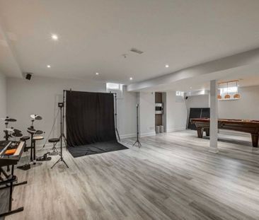 For Lease - 87 Great Lakes Boulevard, Oakville, Ontario - Photo 3