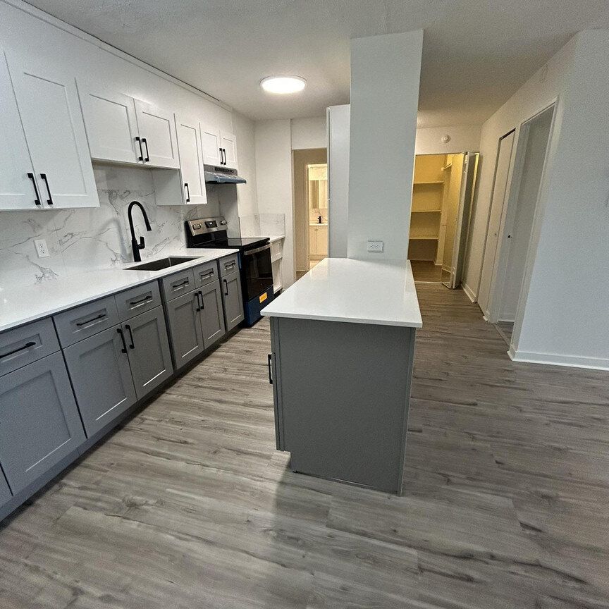 2 Bedroom - 6260 Place Northcrest, Montréal - Photo 1