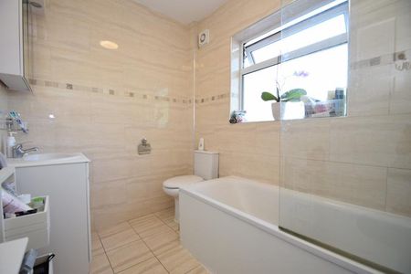 2 bedroom maisonette - Photo 5