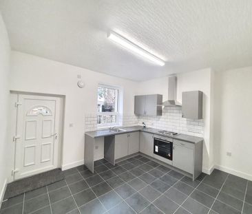 2 bedroom terraced house to rent - Photo 4