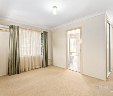 FAMILY HOME IN GREAT LOCATION! - Photo 5