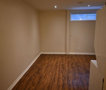For Lease - 43 Pear Tree Mews Unit# B, Toronto, Ontario - Photo 3