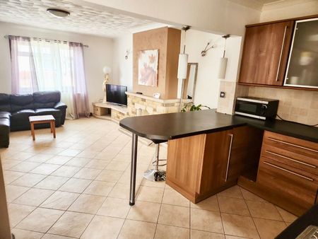 4 Bed Semi-Detached House, Minehead Road, BS4 - Photo 3