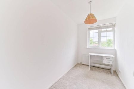 3 bedroom terraced house to rent - Photo 4